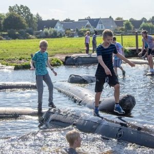 Spelende kinderen Poldersport