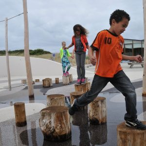 speeltuin kinderen buitenterrein